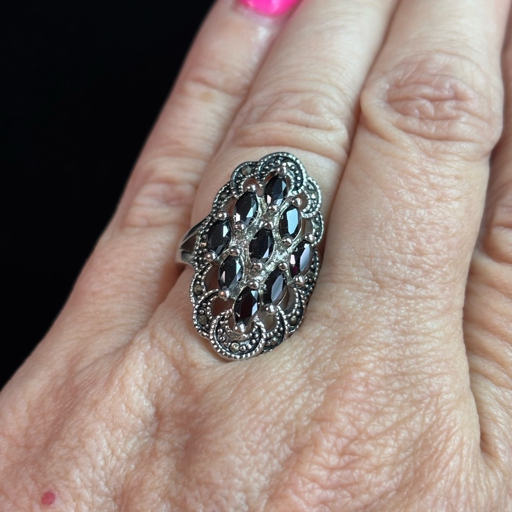 Ornate Silver and Black Filigree Ring